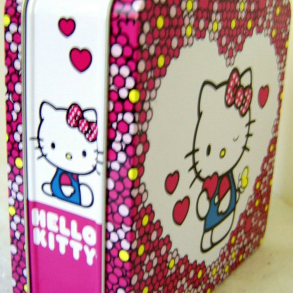 Hello Kitty Tin Lunch Box - Picture 3 of 8